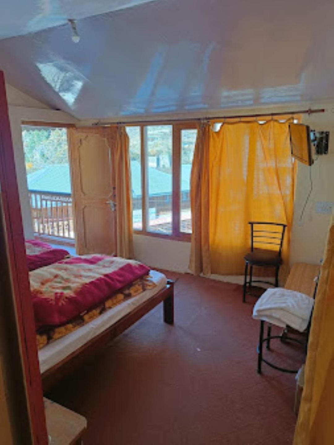 Renu Paradise , Ayodhya Hotel Exterior foto